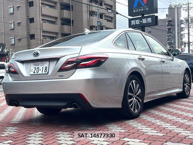 Toyota CROWN SEDAN 2018-10 7391724-16