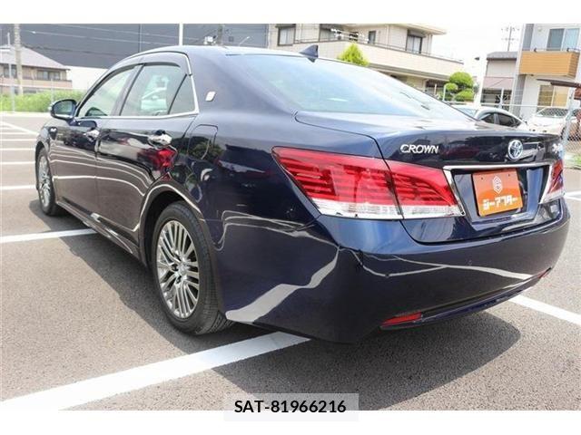 Toyota CROWN SEDAN 2015-11 7391733-10