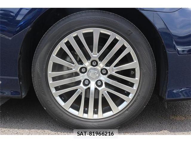 Toyota CROWN SEDAN 2015-11 7391733-23