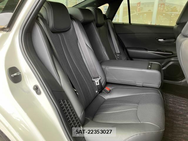 Toyota CROWN SEDAN 2019-03 7391722-19