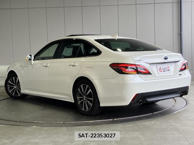 Toyota CROWN SEDAN 2019-03 7391722-28