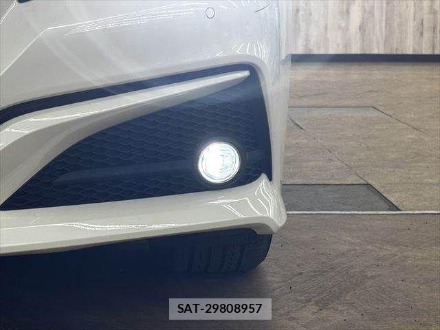 Toyota CROWN SEDAN 2018-11 7391723-11
