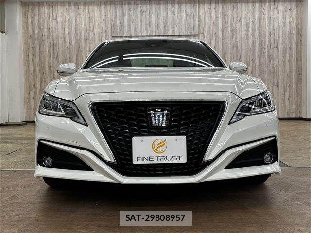 Toyota CROWN SEDAN 2018-11 7391723-13