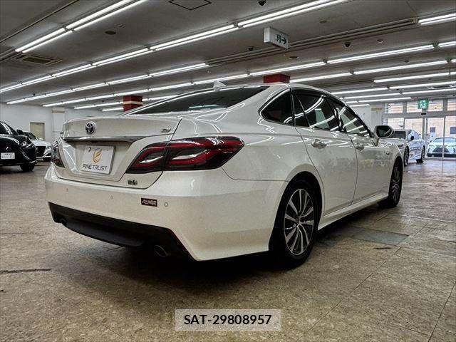 Toyota CROWN SEDAN 2018-11 7391723-17