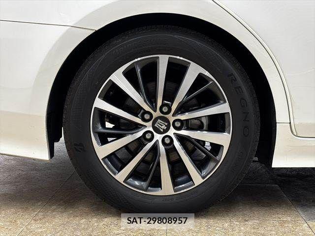 Toyota CROWN SEDAN 2018-11 7391723-26