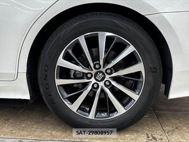 Toyota CROWN SEDAN 2018-11 7391723-27