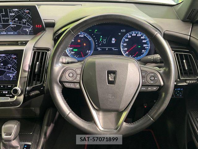 Toyota CROWN SEDAN 2020-11 7391717-10