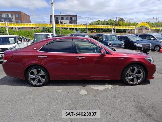 Toyota CROWN SEDAN 2017-09 7391728-9