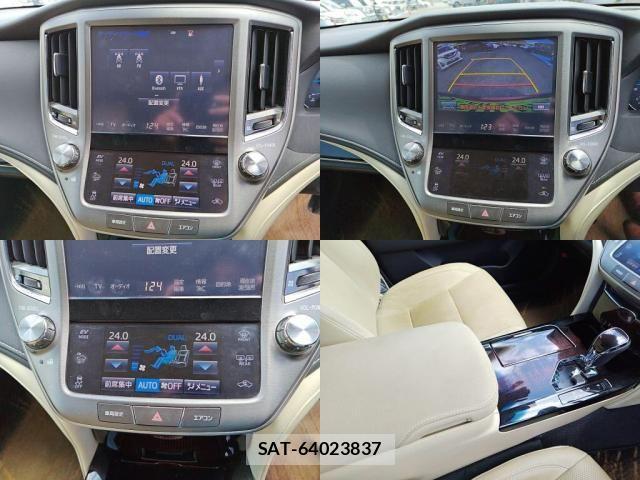 Toyota CROWN SEDAN 2017-09 7391728-4