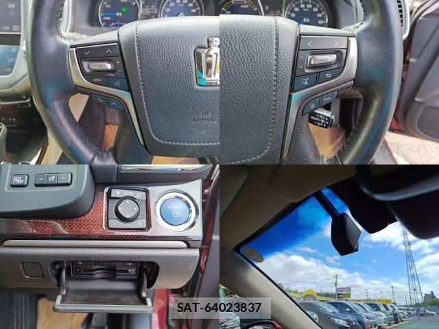 Toyota CROWN SEDAN 2017-09 7391728-5