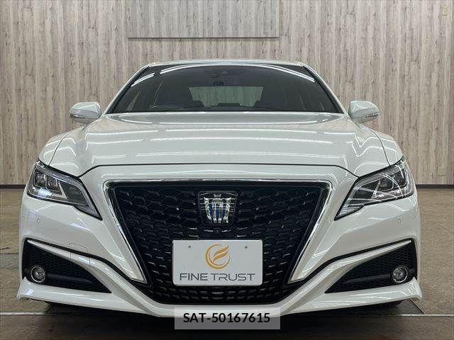 Toyota CROWN SEDAN 2018-12 7391725-13