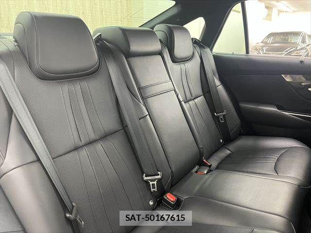 Toyota CROWN SEDAN 2018-12 7391725-7