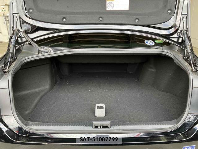 Toyota CROWN SEDAN 2021-02 7391718-20