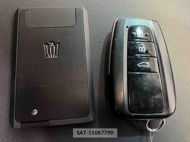 Toyota CROWN SEDAN 2021-02 7391718-23