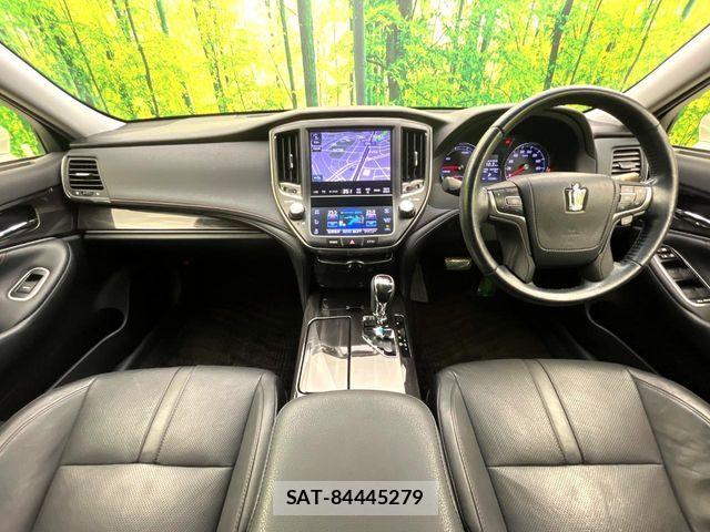 Toyota CROWN SEDAN 2013-12 7391730-1