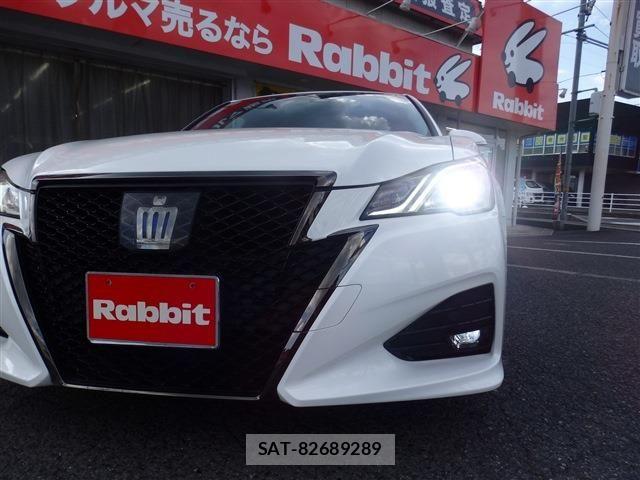 Toyota CROWN SEDAN 2017-09 7391727-10