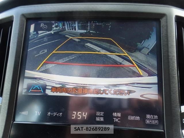 Toyota CROWN SEDAN 2017-09 7391727-27