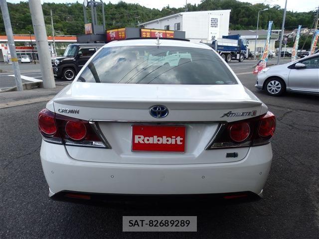 Toyota CROWN SEDAN 2017-09 7391727-6