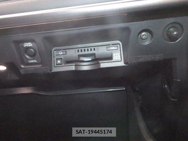 Toyota CROWN SEDAN 2021-08 7453664-18