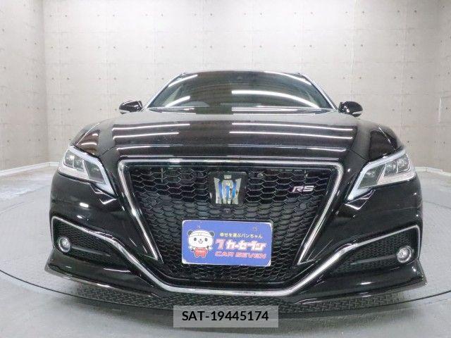 Toyota CROWN SEDAN 2021-08 7453664-24