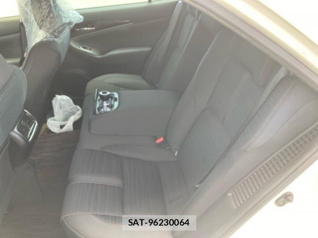 Toyota CROWN SEDAN 2013-09 7453693-10