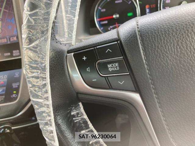 Toyota CROWN SEDAN 2013-09 7453693-22