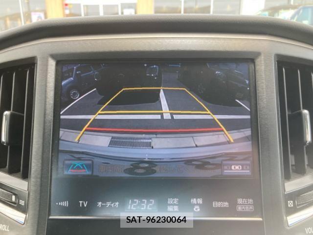 Toyota CROWN SEDAN 2013-09 7453693-23