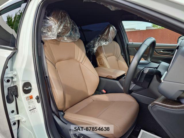 Toyota CROWN SEDAN 2024-02 7453662-11
