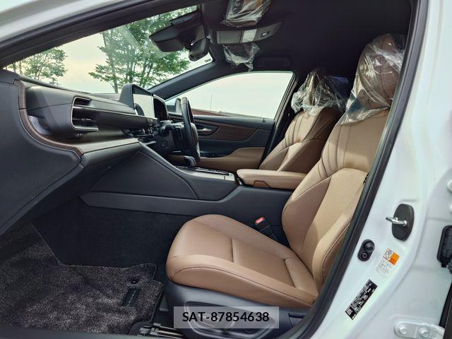 Toyota CROWN SEDAN 2024-02 7453662-21