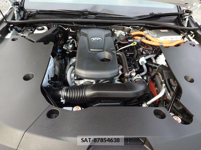 Toyota CROWN SEDAN 2024-02 7453662-27
