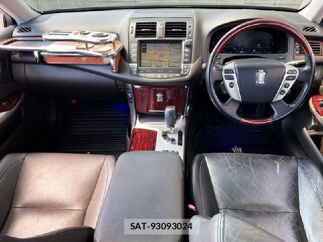 Toyota CROWN SEDAN 2010-03 7453697-1