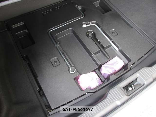 Toyota CROWN SEDAN 2018-12 7453669-11