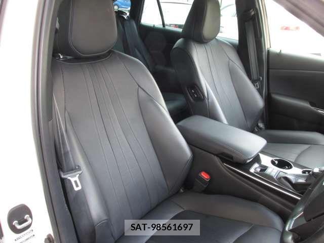 Toyota CROWN SEDAN 2018-12 7453669-14