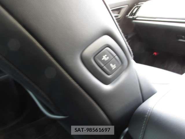 Toyota CROWN SEDAN 2018-12 7453669-19