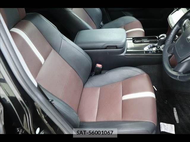 Toyota CROWN SEDAN 2014-11 7453688-10