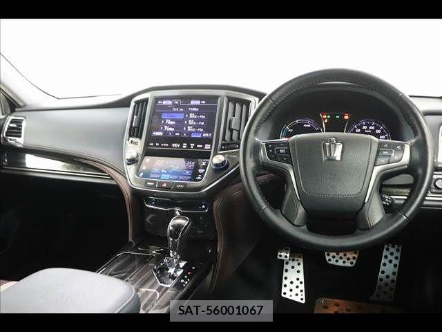 Toyota CROWN SEDAN 2014-11 7453688-1