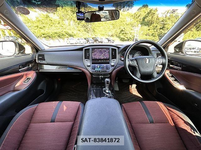 Toyota CROWN SEDAN 2013-05 7453687-1