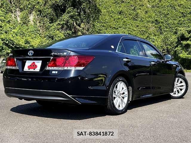 Toyota CROWN SEDAN 2013-05 7453687-2