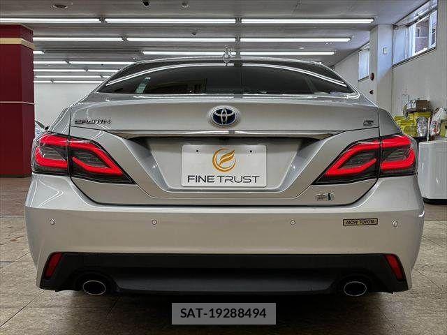 Toyota CROWN SEDAN 2021-05 7453670-17