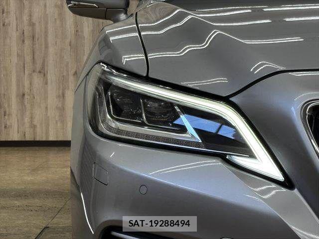 Toyota CROWN SEDAN 2021-05 7453670-23