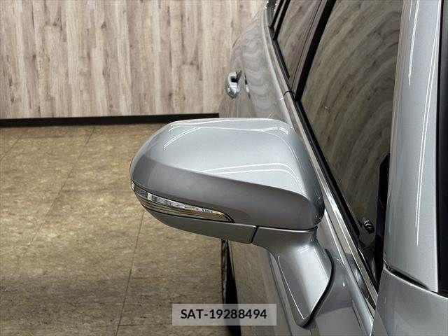 Toyota CROWN SEDAN 2021-05 7453670-26
