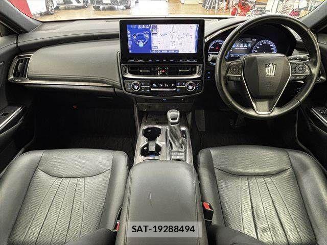 Toyota CROWN SEDAN 2021-05 7453670-2