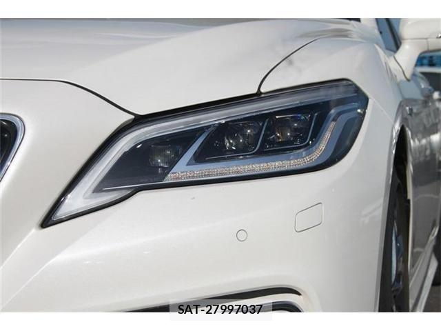 Toyota CROWN SEDAN 2019-03 7453677-11