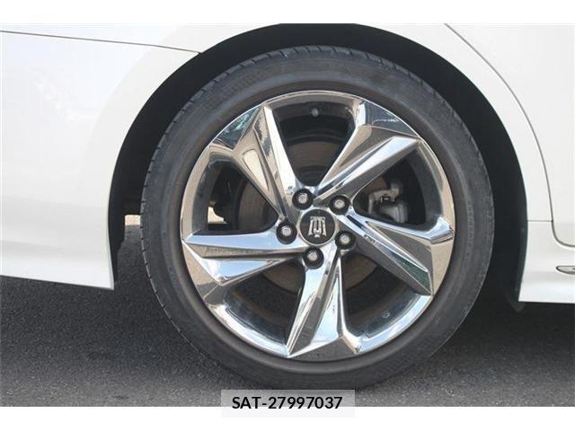 Toyota CROWN SEDAN 2019-03 7453677-23