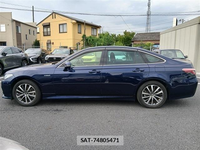 Toyota CROWN SEDAN 2019-02 7453681-10