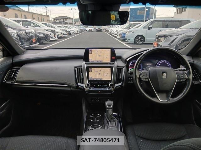 Toyota CROWN SEDAN 2019-02 7453681-17