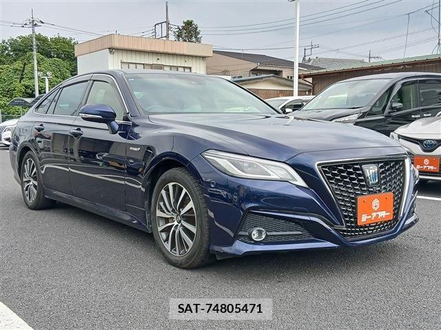 Toyota CROWN SEDAN 2019-02 7453681-20