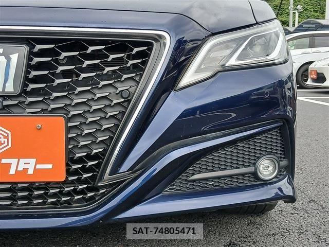 Toyota CROWN SEDAN 2019-02 7453681-25