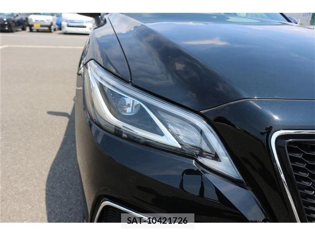 Toyota CROWN SEDAN 2021-04 7453665-10