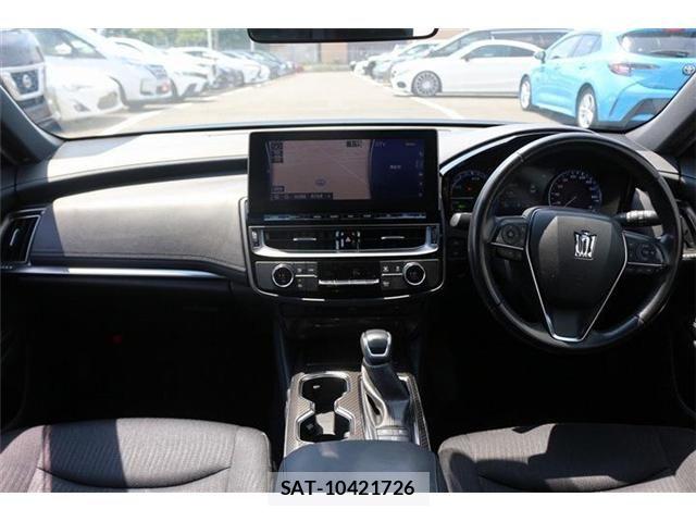 Toyota CROWN SEDAN 2021-04 7453665-16